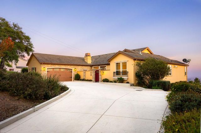 960 Smith Road, Watsonville, CA 95076