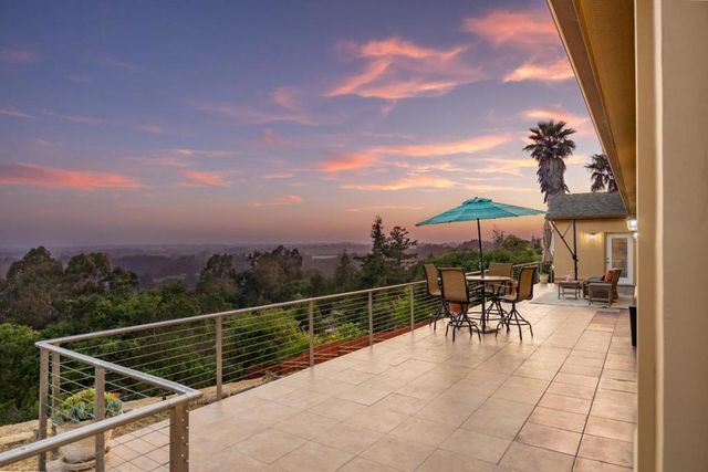 960 Smith Road, Watsonville, CA 95076