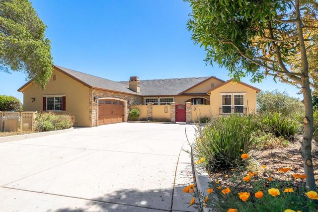 960 Smith Road, Watsonville, CA 95076