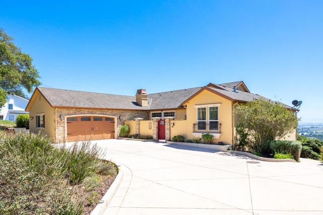 960 Smith Road, Watsonville, CA 95076