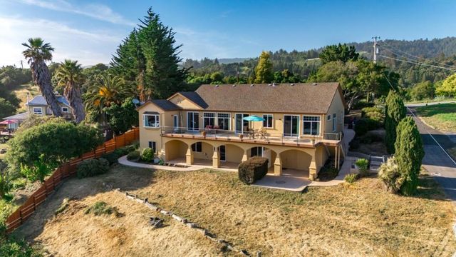 960 Smith Road, Watsonville, CA 95076