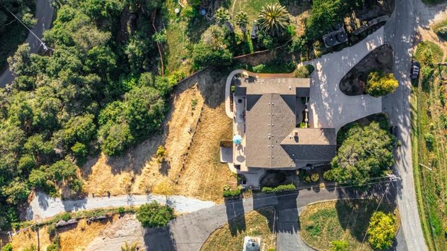 960 Smith Road, Watsonville, CA 95076