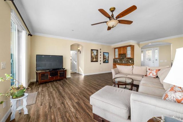 960 Smith Road, Watsonville, CA 95076