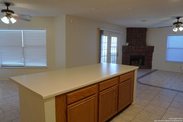 7515 Foss Meadows, San Antonio, TX 78244