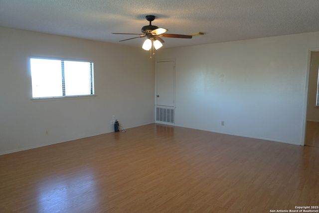 7515 Foss Meadows, San Antonio, TX 78244