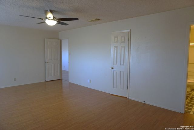 7515 Foss Meadows, San Antonio, TX 78244