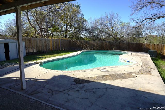 7515 Foss Meadows, San Antonio, TX 78244