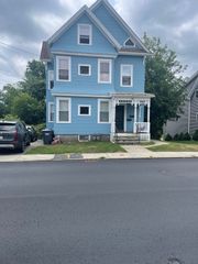 54 West 2, Milford, MA 01757