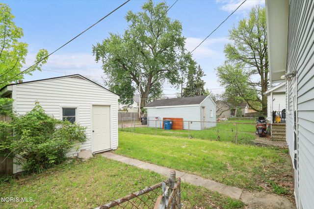 811 Geneva Avenue, Toledo, OH 43609