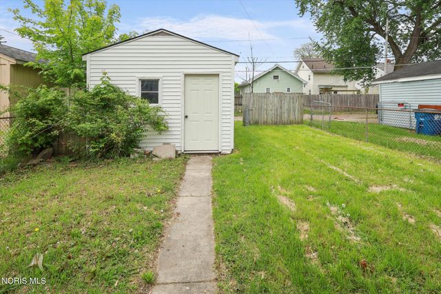 811 Geneva Avenue, Toledo, OH 43609