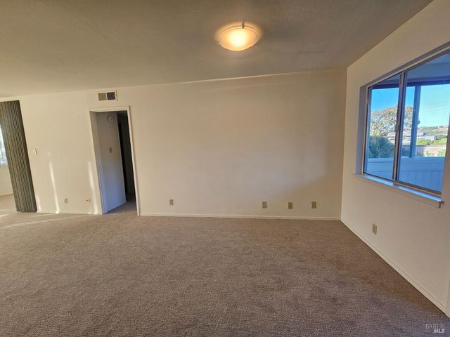 1056 Los Gamos Rd #C, San Rafael, CA 94903