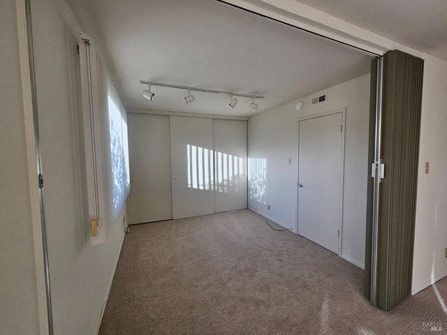 1056 Los Gamos Rd #C, San Rafael, CA 94903