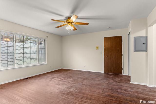 25316 Shiawassee Circle 104, Southfield, MI 48033