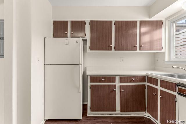 25316 Shiawassee Circle 104, Southfield, MI 48033