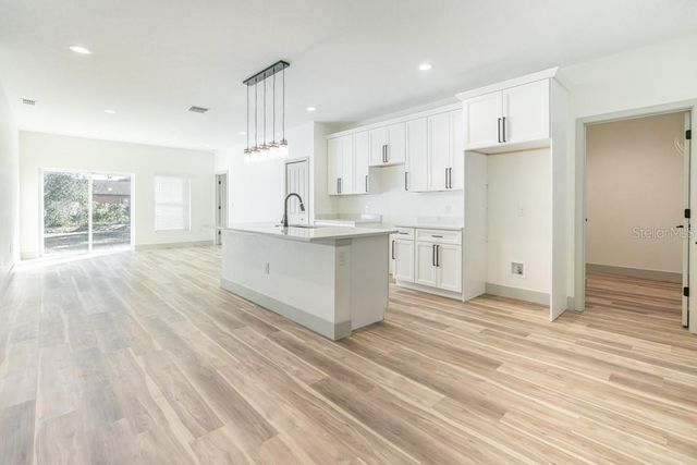 44 W 12TH STREET, Apopka, FL 32703