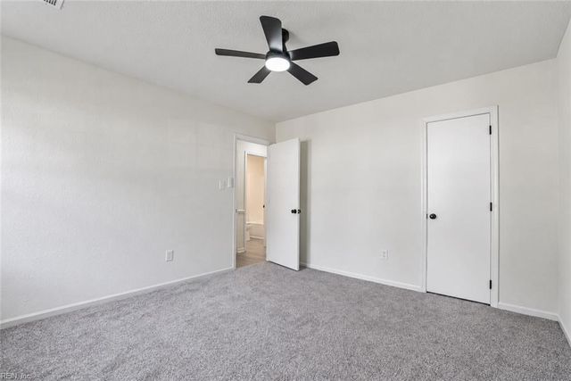 19 Lake Field XING, Hampton, VA 23666