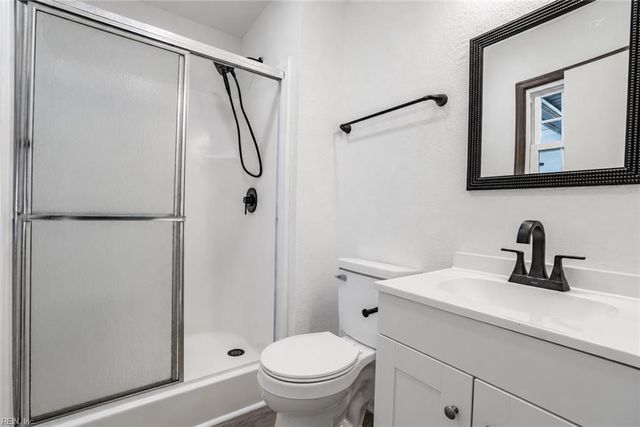 19 Lake Field XING, Hampton, VA 23666
