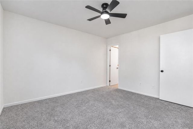 19 Lake Field XING, Hampton, VA 23666