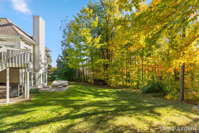 336 Normandy Court SW, Grandville, MI 49418