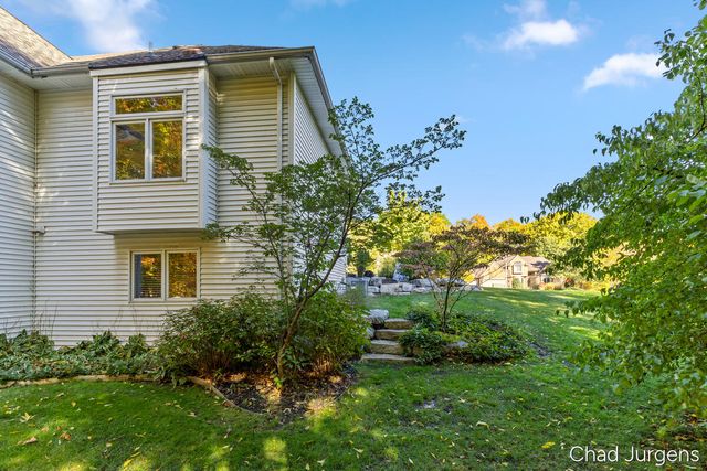 336 Normandy Court SW, Grandville, MI 49418