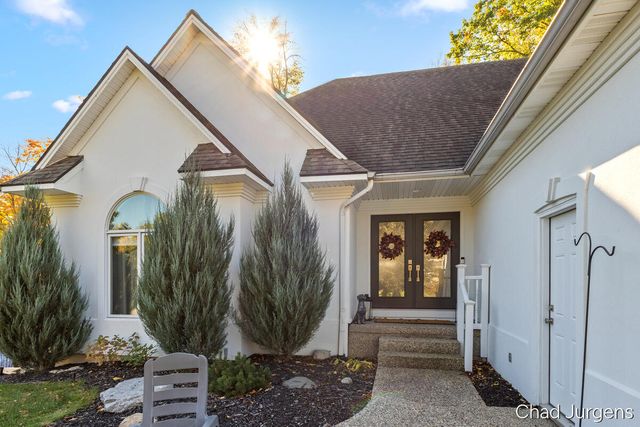 336 Normandy Court SW, Grandville, MI 49418