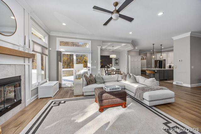 336 Normandy Court SW, Grandville, MI 49418