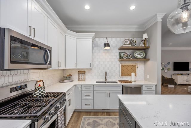 336 Normandy Court SW, Grandville, MI 49418