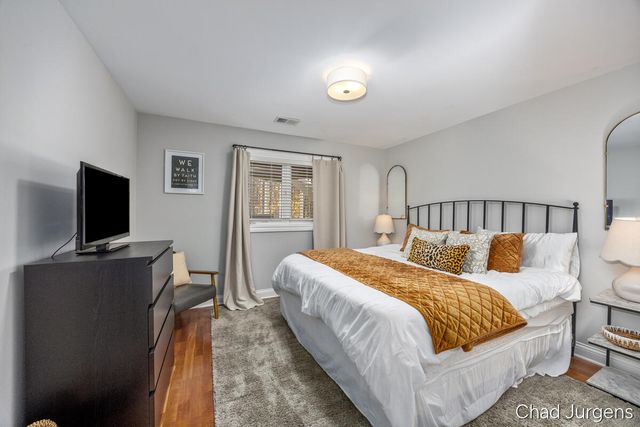 336 Normandy Court SW, Grandville, MI 49418