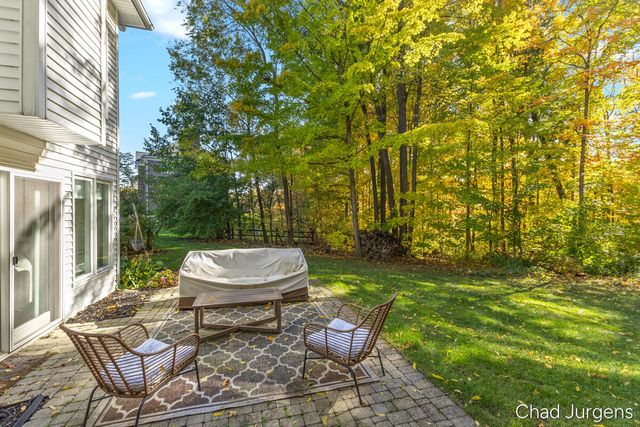 336 Normandy Court SW, Grandville, MI 49418