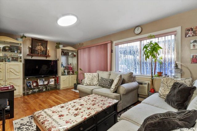 3665 Boller Avenue, Bronx, NY 10466