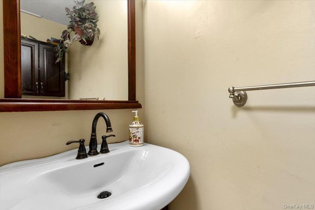 3665 Boller Avenue, Bronx, NY 10466