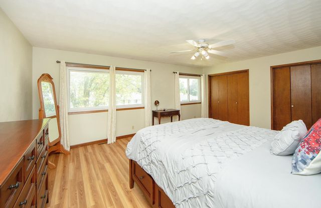 1124 Oleson Road, Waterloo, IA 50702