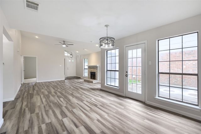 1310 Maplewood Drive, Lewisville, TX 75067