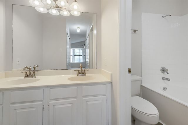 1310 Maplewood Drive, Lewisville, TX 75067