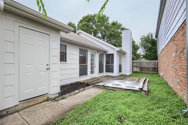 1310 Maplewood Drive, Lewisville, TX 75067