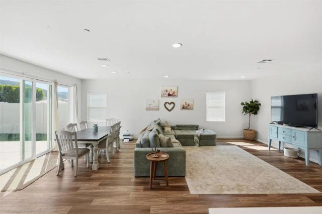 1354 Topanga, San Marcos, CA 92069