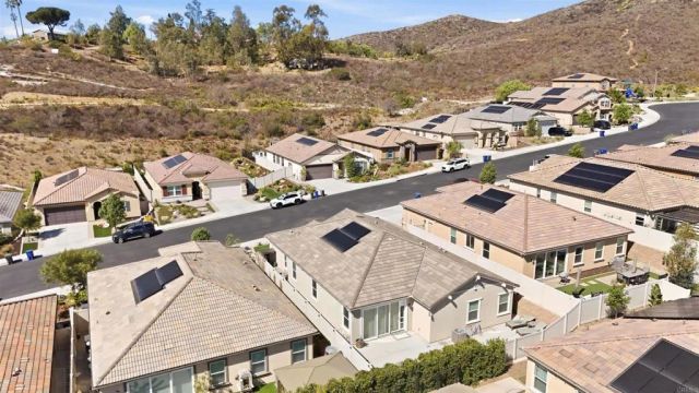 1354 Topanga, San Marcos, CA 92069