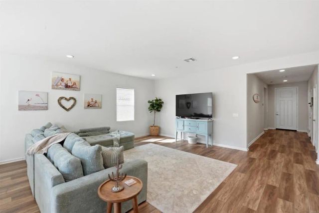1354 Topanga, San Marcos, CA 92069