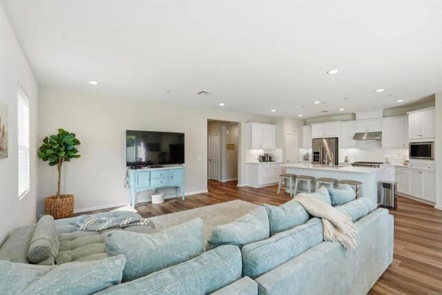 1354 Topanga, San Marcos, CA 92069