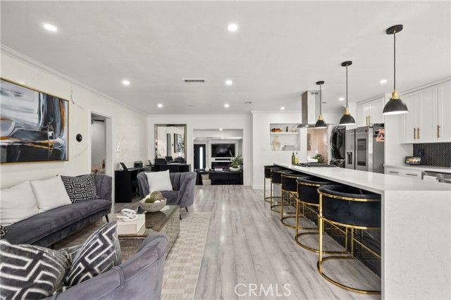 4512 Ostrom Ave, Lakewood, CA 90713