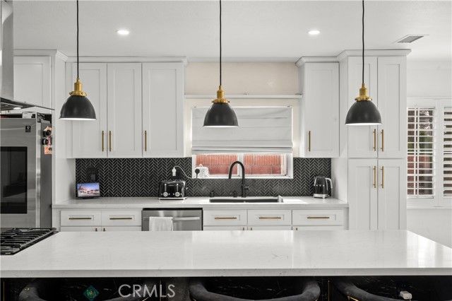 4512 Ostrom Ave, Lakewood, CA 90713