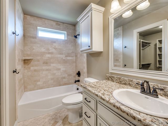 12491 S 105th Avenue E, Bixby, OK 74008