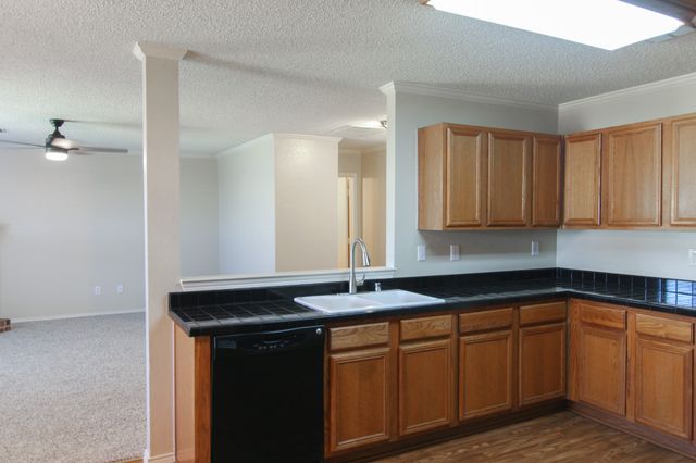 1460 Stewart Drive, Rockwall, TX 75032