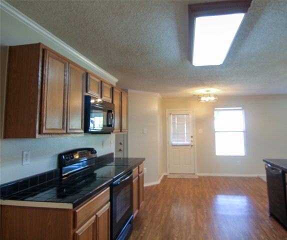 1460 Stewart Drive, Rockwall, TX 75032