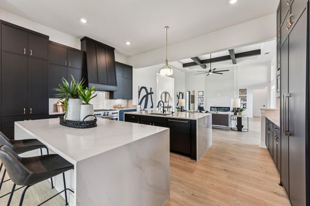 221 Three Rivers RD, Florence, TX 76527