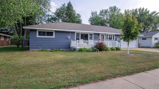 1905 E Lexington Boulevard, Eau Claire, WI 54701