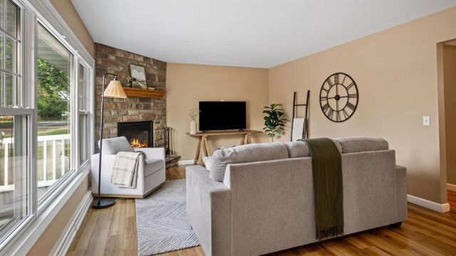 1905 E Lexington Boulevard, Eau Claire, WI 54701
