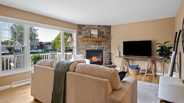 1905 E Lexington Boulevard, Eau Claire, WI 54701