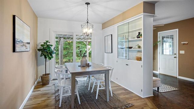 1905 E Lexington Boulevard, Eau Claire, WI 54701