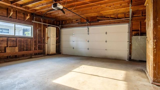 1905 E Lexington Boulevard, Eau Claire, WI 54701
